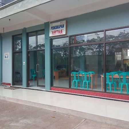 Penginapan Artha Praya Exterior photo